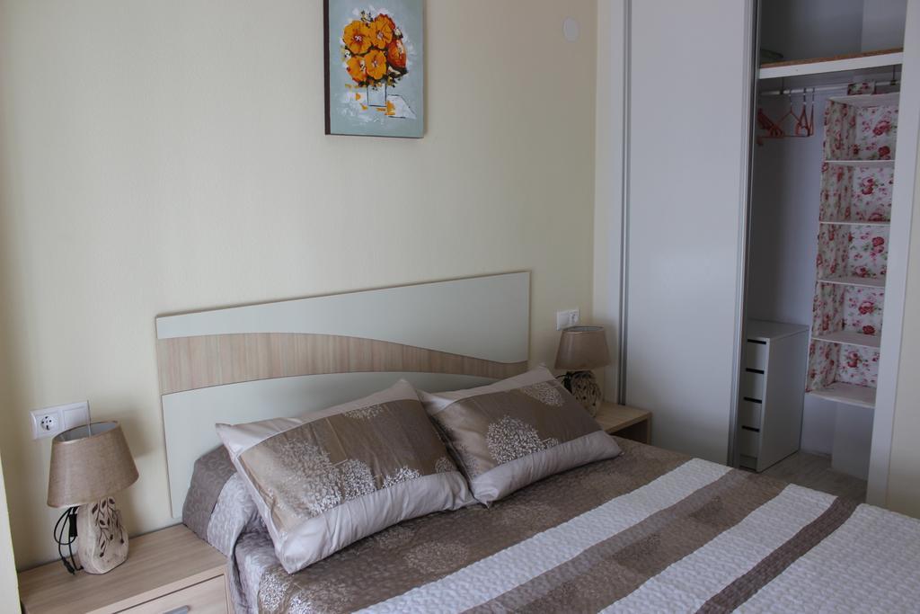 דירות טורבייחה Apartamento Mariposa חדר תמונה